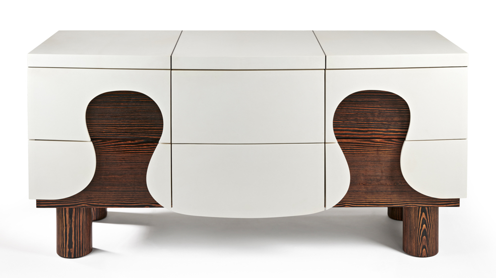 commode chest drawers hubert le gall mont blanc parchemin pin de caroline gainage parchment decoration interieur creation piece unique meuble sur mesure exception bespoke projects parchment decoration maison louis marie vincent ateliers workshops sarthe villaines sous malicorne la fleche angers le mans paris sable pays de la loire cabinet making design interior design luxury project luxe