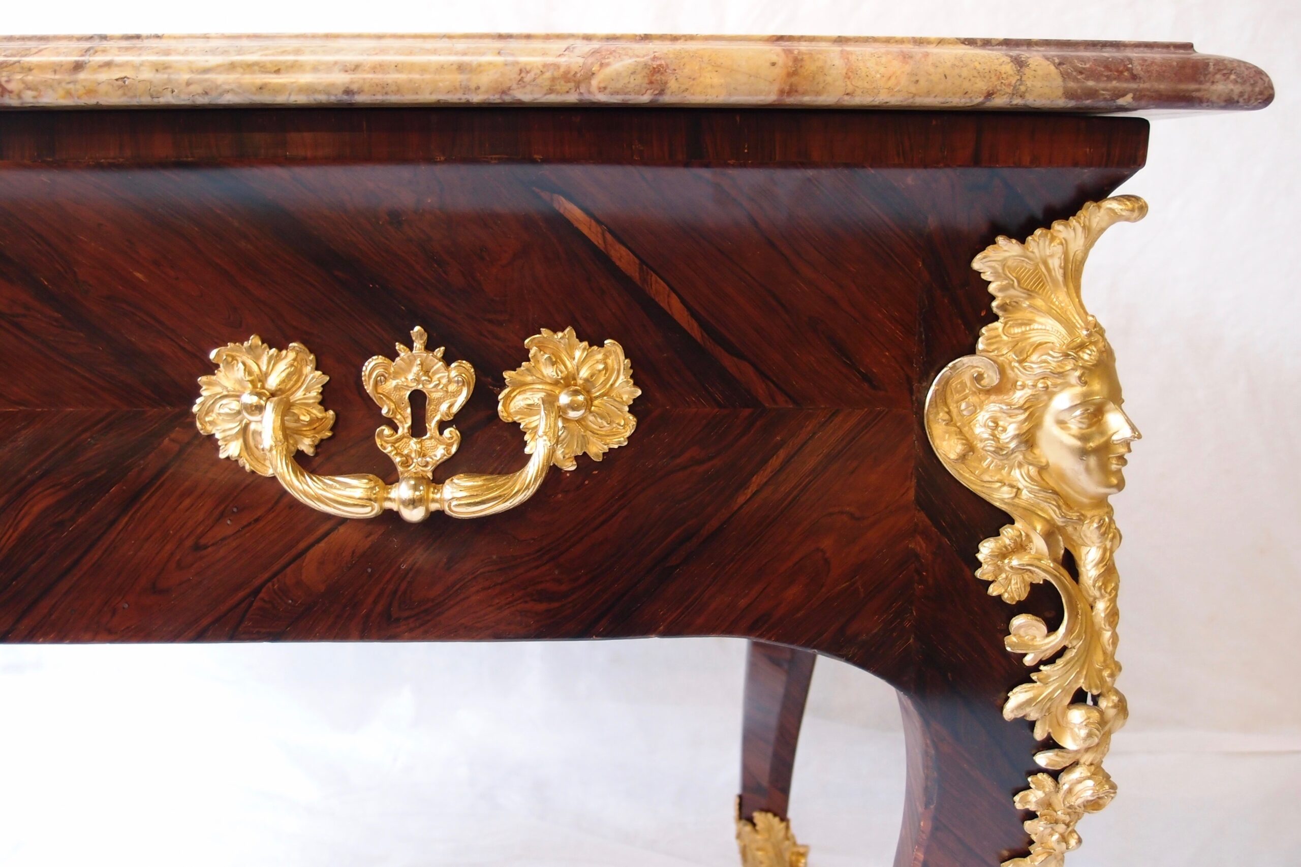 piano nuages clouds paper mache papier mache carton pierre jacques garcia AD magazine Paris 2024 thierry betancourt maison louis marie vincent ateliers maison louis marie vincent ateliers workshops sarthe villaines sous malicorne la fleche maison louis marie vincent ateliers workshops sarthe villaines sous malicorne la fleche paris sable angers le mans pays de la loire paris bordeaux nantes versailles