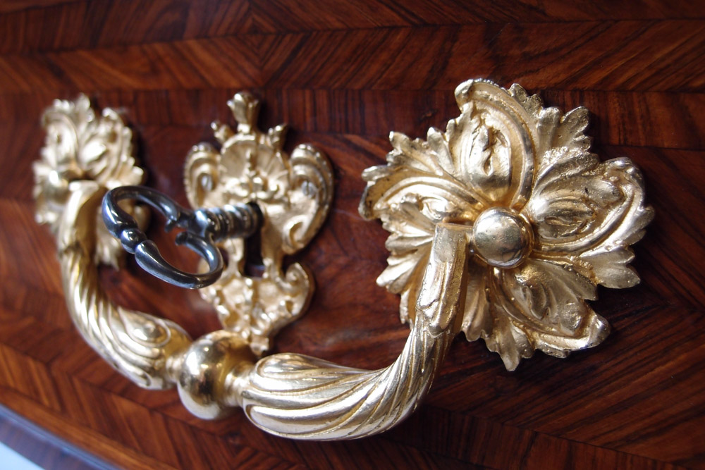 piano nuages clouds paper mache papier mache carton pierre jacques garcia AD magazine Paris 2024 thierry betancourt maison louis marie vincent ateliers maison louis marie vincent ateliers workshops sarthe villaines sous malicorne la fleche maison louis marie vincent ateliers workshops sarthe villaines sous malicorne la fleche paris sable angers le mans pays de la loire paris bordeaux nantes versailles