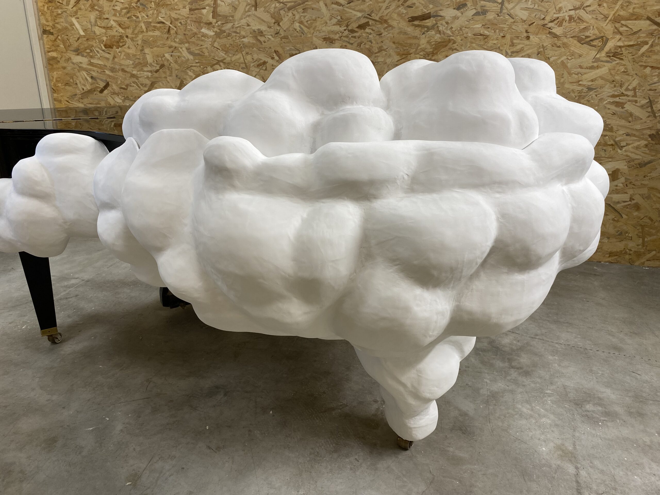 piano nuages clouds paper mache papier mache carton pierre jacques garcia AD magazine Paris 2024 thierry betancourt maison louis marie vincent ateliers maison louis marie vincent ateliers workshops sarthe villaines sous malicorne la fleche maison louis marie vincent ateliers workshops sarthe villaines sous malicorne la fleche paris sable angers le mans pays de la loire paris bordeaux nantes versailles