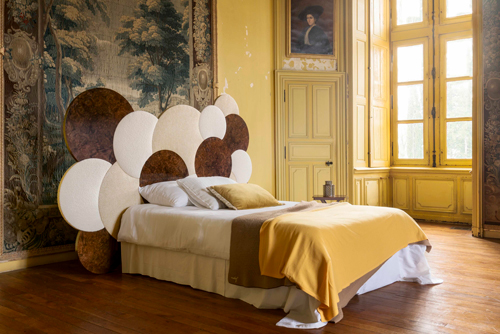 tete de lit halo headboard loupe de noyer walnut hotel de luxe gld conception maison louis marie vincent pays de la loire ebenisterie d'art cabinetmaking luxury hotels bespoke furniture serie mass production nobilis tissus fabric