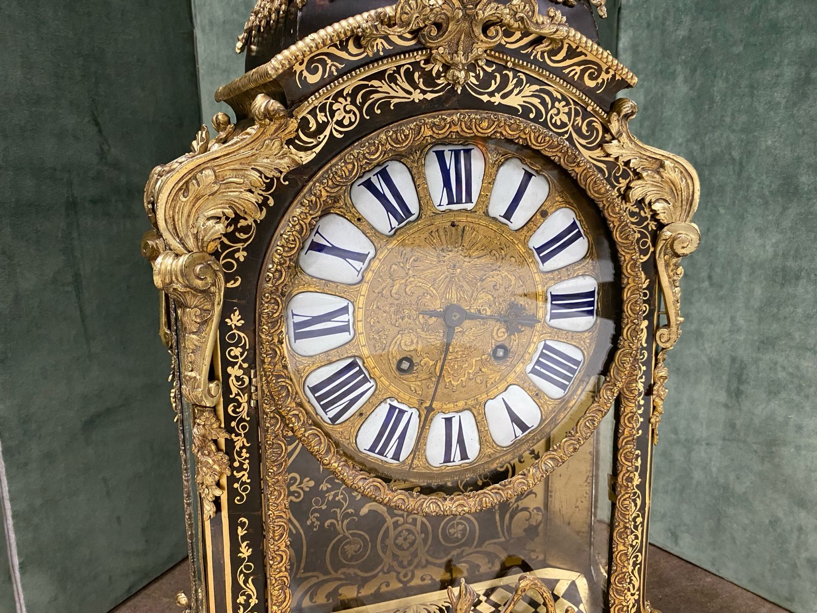 restauration restoration cartel boulle louis 14 XIV roi soleil versailles marqueterie laiton ecaille patrimoine français antique furniture marquetry meuble ancien maison louis marie vincent pays de la loire museum quality